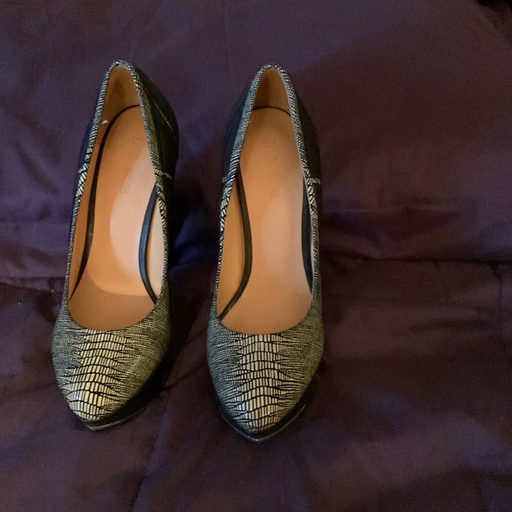 Lamb pumps